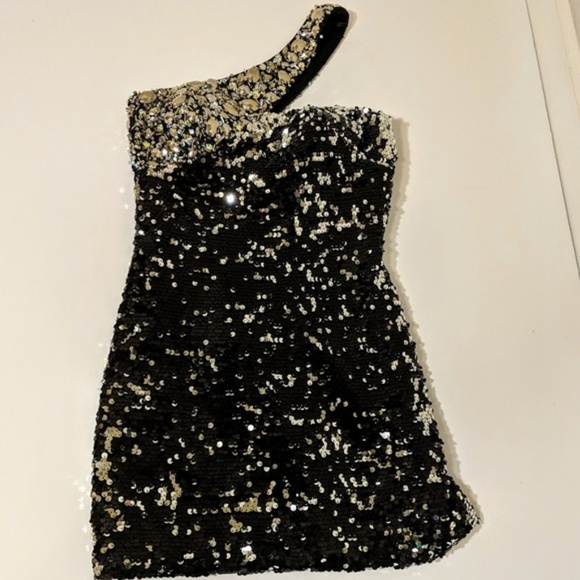 Tony Bowls Asymmetrical One-shoulder Sequin Dress - Picture 5 of 6